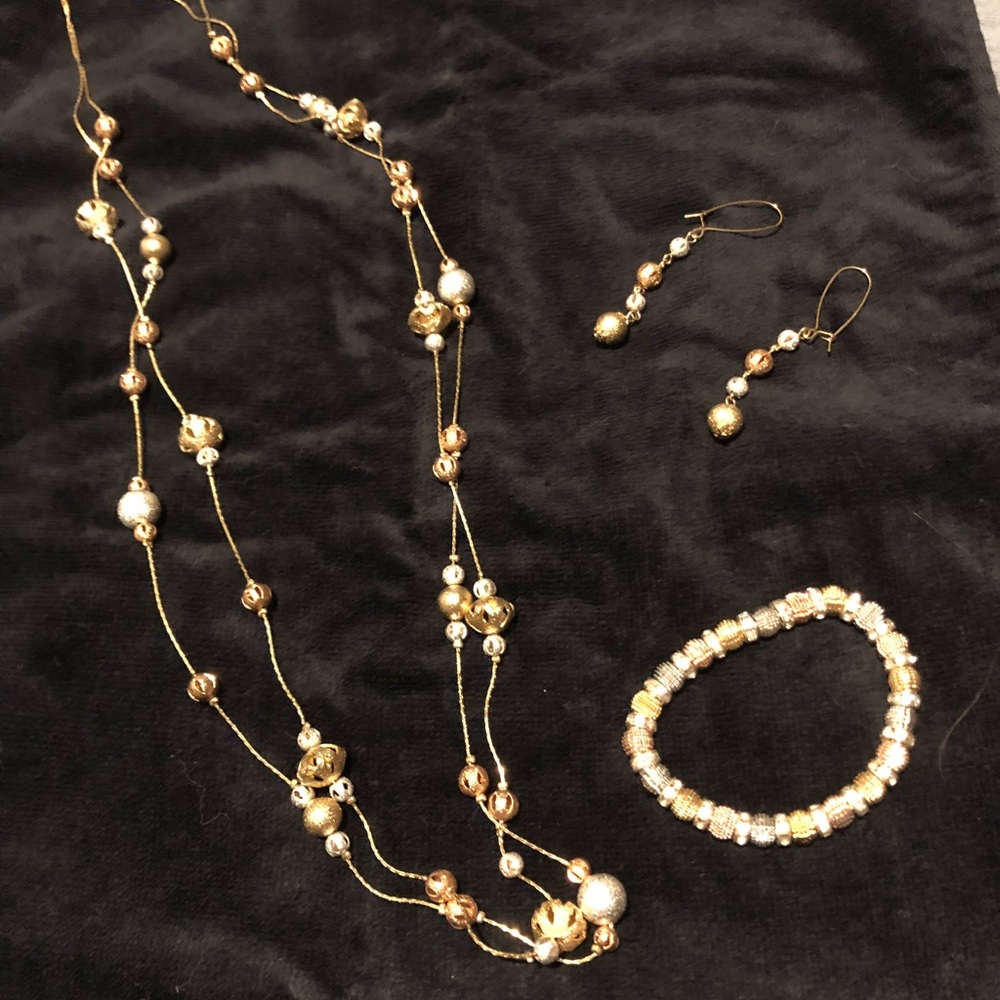 Necklace, bracelet, earring set